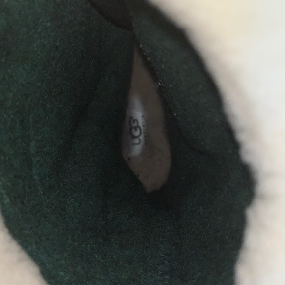 Ugg kids snow/rain boots- Excellent condition - Picture 6 of 12